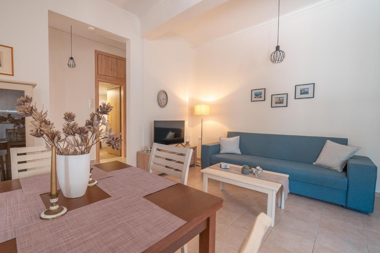 Stylish Central Renovated Apartment Heraklion  Exterior photo