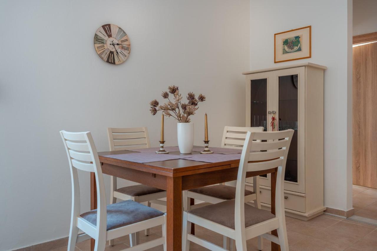 Stylish Central Renovated Apartment Heraklion  Exterior photo