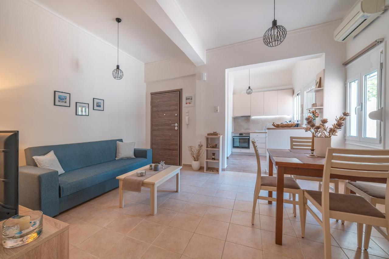 Stylish Central Renovated Apartment Heraklion  Exterior photo