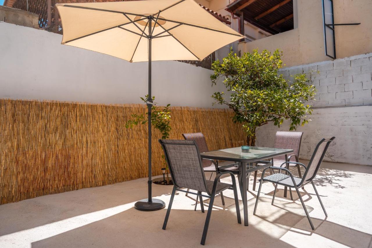 Stylish Central Renovated Apartment Heraklion  Exterior photo
