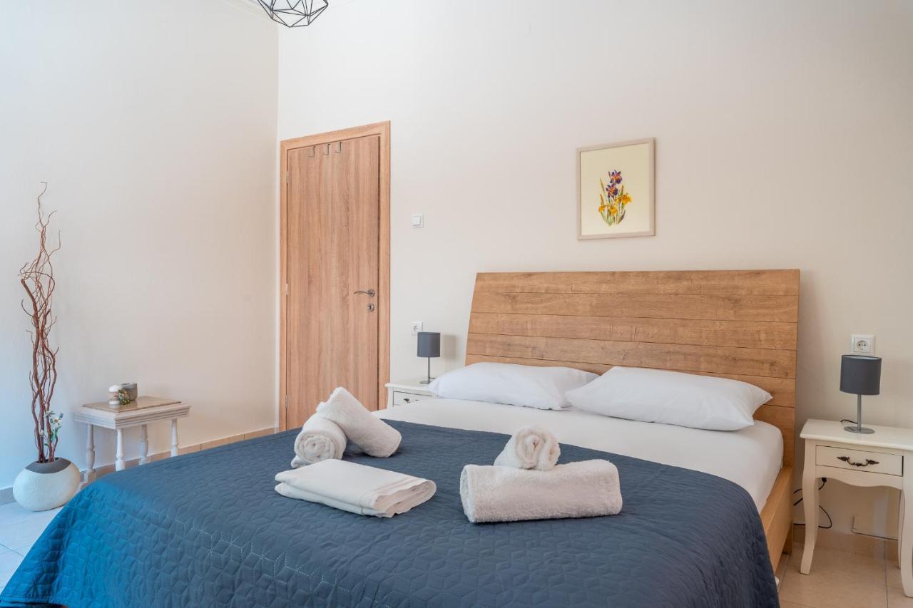Stylish Central Renovated Apartment Heraklion  Exterior photo