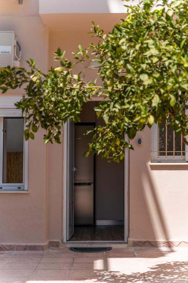Stylish Central Renovated Apartment Heraklion  Exterior photo